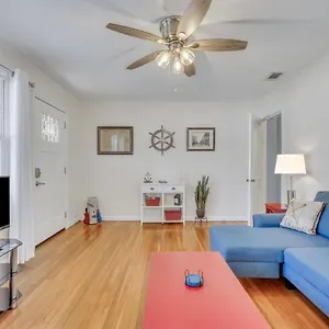  Holiday home Thunderbolt United States